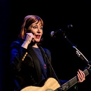 Suzanne Vega