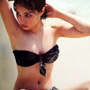 Suzu Hirose