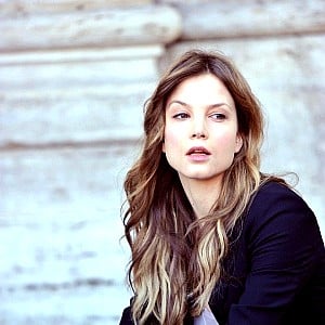 Sylvia Hoeks