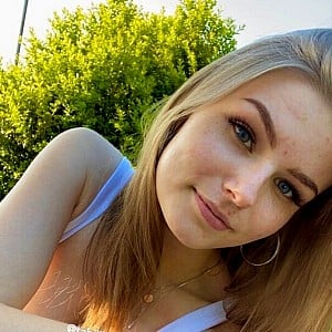 Tabea Schoe