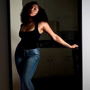 Taelor B