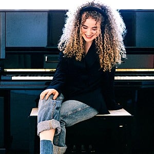 Tal Wilkenfeld