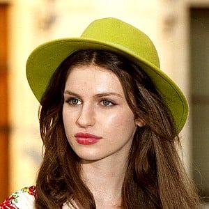 Tali Lennox