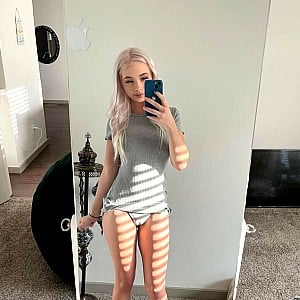 Talia Blonde