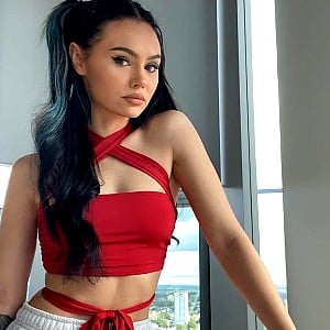 Talia Mar