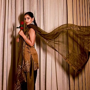 Tania (Actress)