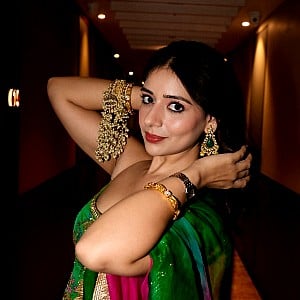 Tania (Actress)