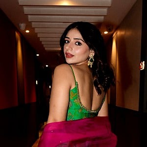 Tania (Actress)