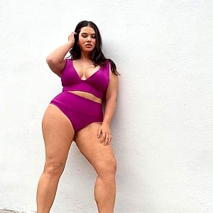Tara Lynn (Model)