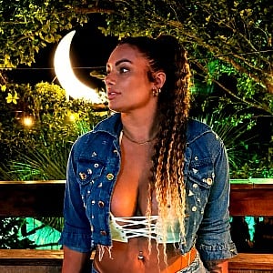 Tatiane Avi
