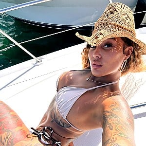 Tattedupholly