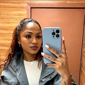 Taylor Hinds