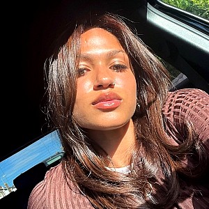 Taylor Hinds