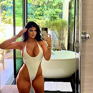 Taylor Nicole Chambers