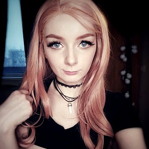 Teen Anna