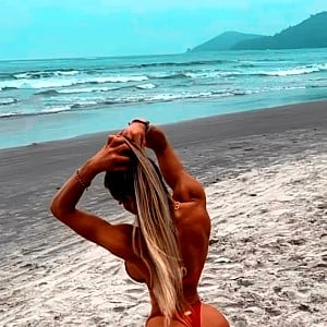 Thais Laburu