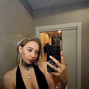 The Queen (Onlyfans)
