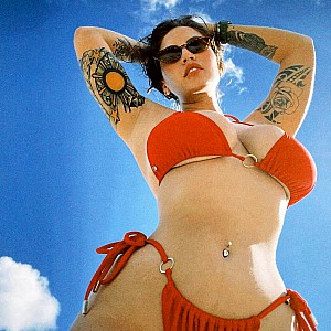 Tia Holzworth