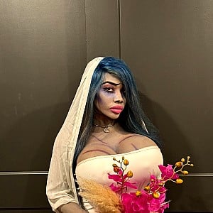 Tia Maria (Onlyfans)