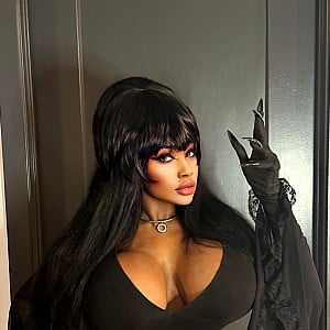 Tia Maria (Onlyfans)