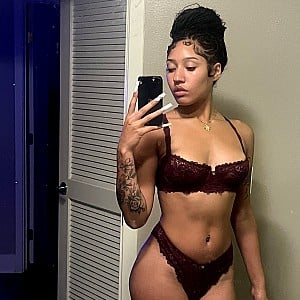 Tia Tamera