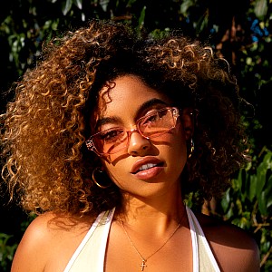 Tia Valentine