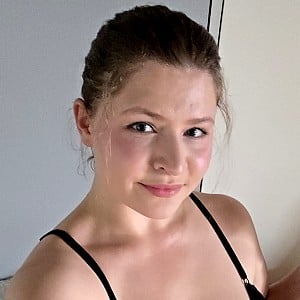Tinni Angel