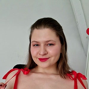 Tinni Angel