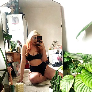 Tori West (Fashion Designer)