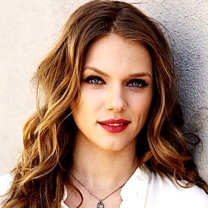 Tracy Spiridakos