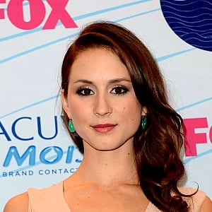 Troian Bellisario