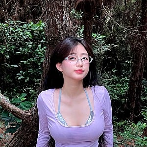Truc Thanh Hoang