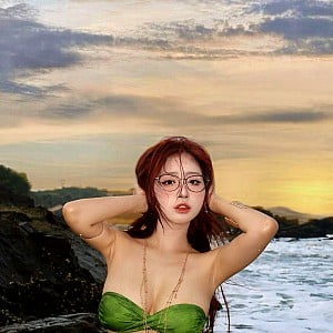 Truc Thanh Hoang