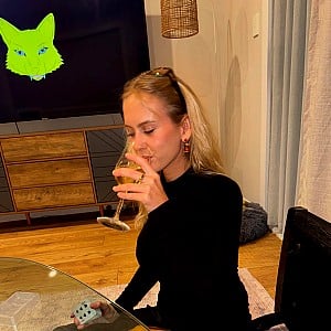 Tyler Bella Davis