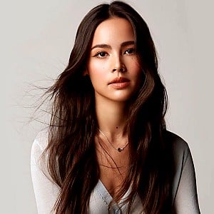 Urassaya Sperbund