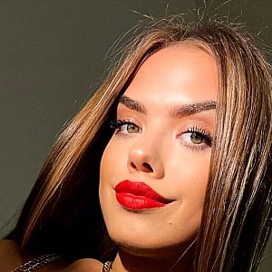 Valentina Midget