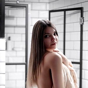 Valentina Strauss