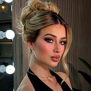 Valeria Marquez (Influencer)