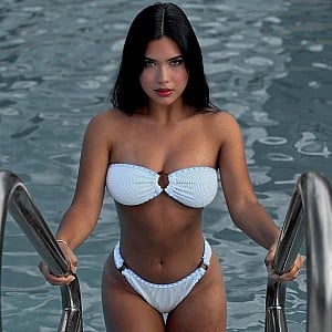 Valeria Valentina