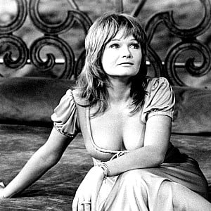 Valerie Perrine