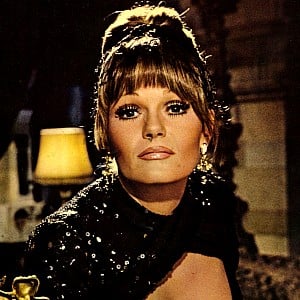 Valerie Perrine