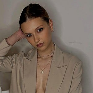 Valerie Vanova