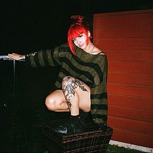 Vana (singer)
