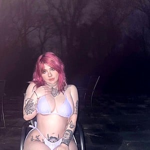 Venomous Dolly