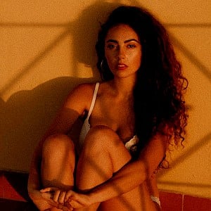 Veronica Manzo