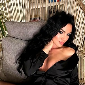 Veronique Maya