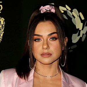 Victoria Konefal