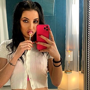 Victoria Nyx