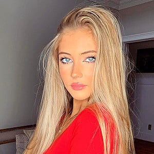 Victoria Rozmajzl