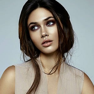 Vika Bronova
